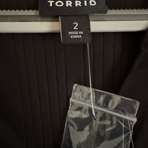 Torrid NWT deep black blouse- beautiful quality! - Picture 8 of 8